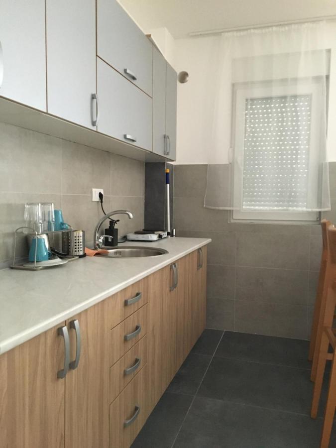 Cool Apartments With Free Parking Čačak Zewnętrze zdjęcie