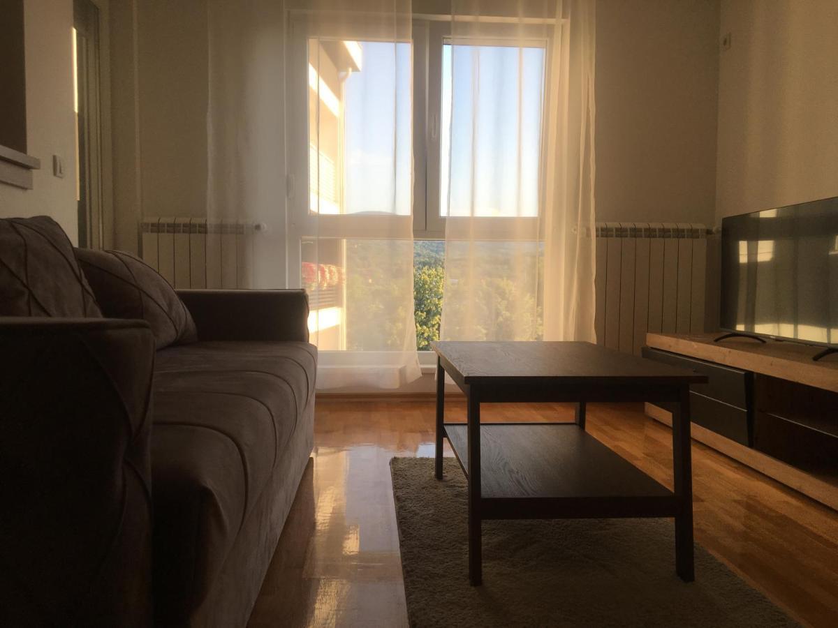 Cool Apartments With Free Parking Čačak Zewnętrze zdjęcie