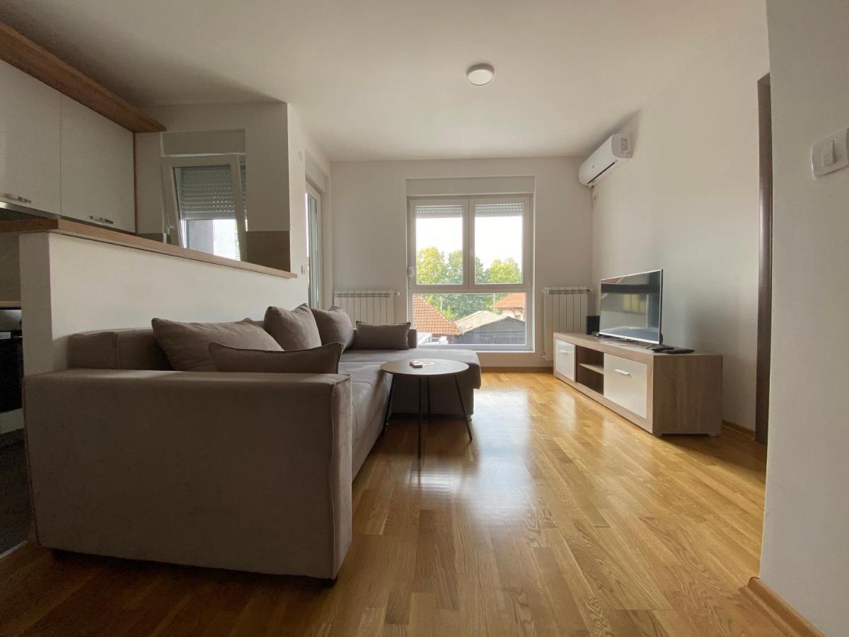 Cool Apartments With Free Parking Čačak Zewnętrze zdjęcie