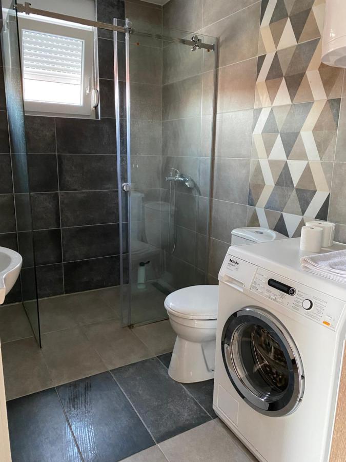 Cool Apartments With Free Parking Čačak Zewnętrze zdjęcie