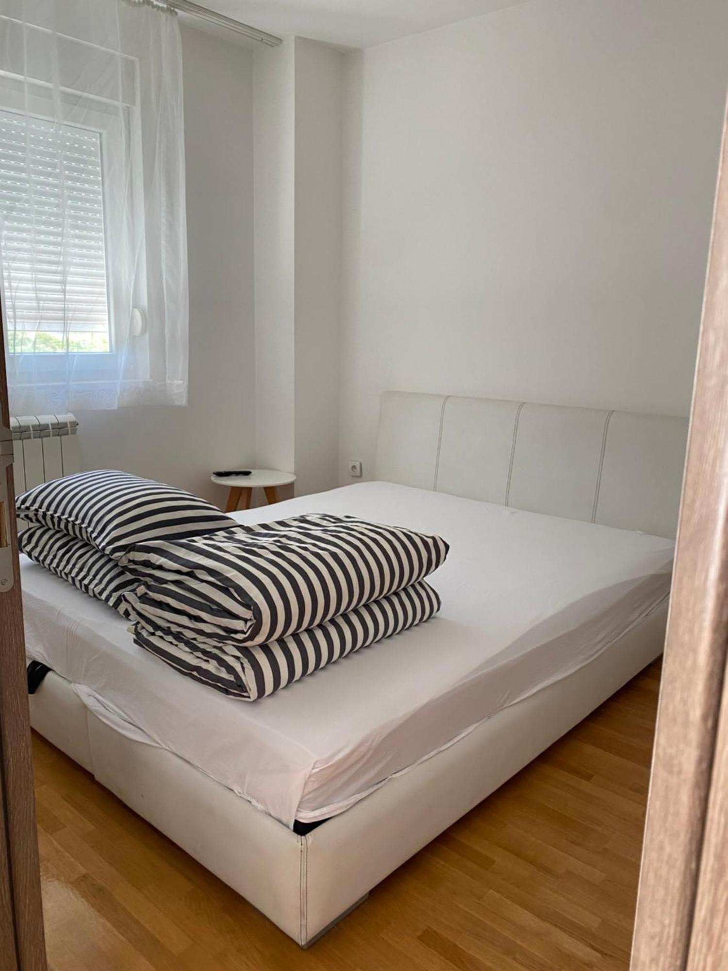 Cool Apartments With Free Parking Čačak Zewnętrze zdjęcie