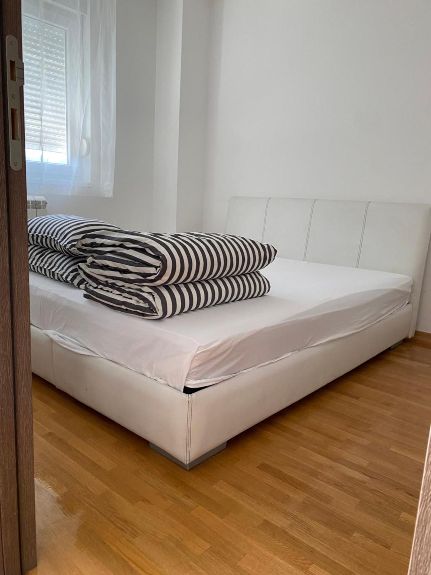 Cool Apartments With Free Parking Čačak Zewnętrze zdjęcie